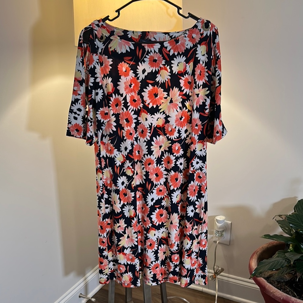 Tommy Hilfiger Black and Red Sundress Knee-Length 3/4 Sleeve